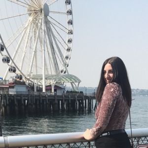 Meet your Posher, Michaela